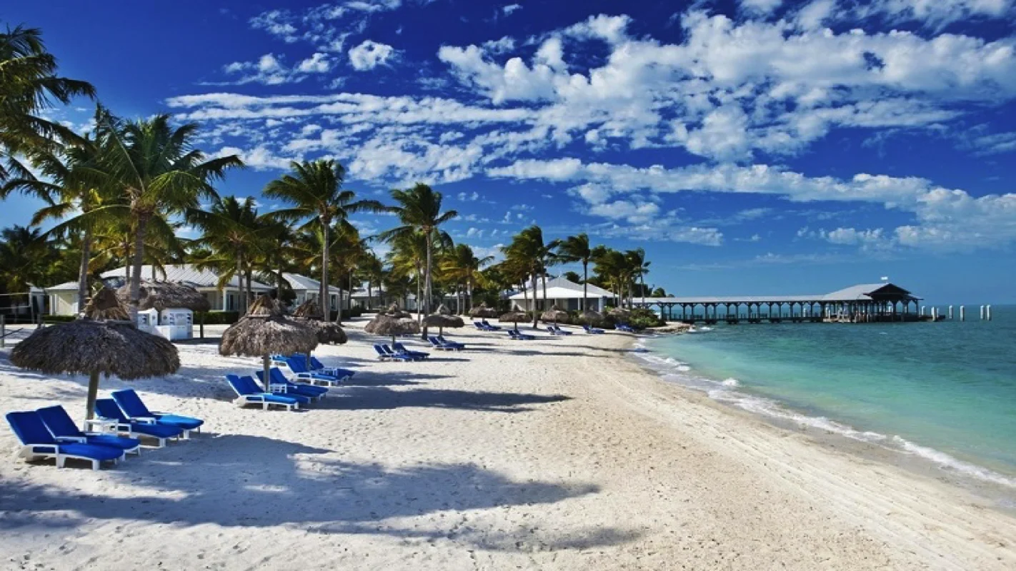 Cottages In The Middle Of Beach